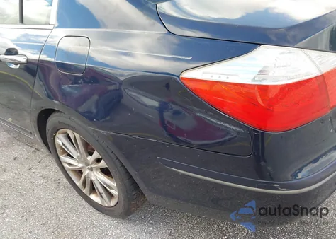 2011 Hyundai Genesis 3.8 z USA, uszkodzony, nr VIN KMHGC4DE2BU132350